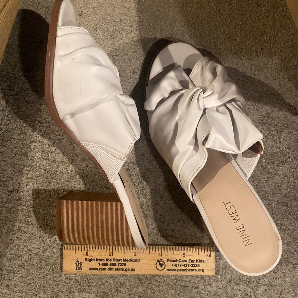 Women sandals